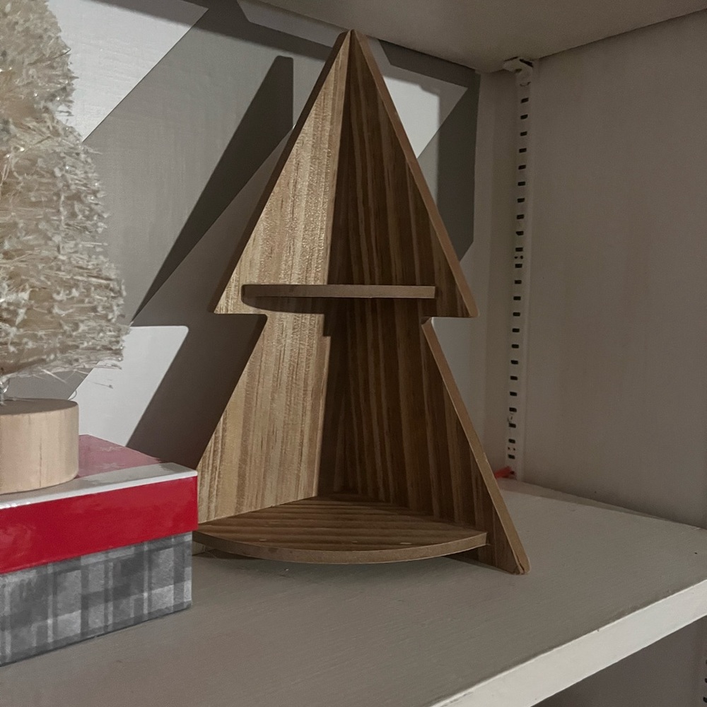 Wood Christmas tree mini shelving